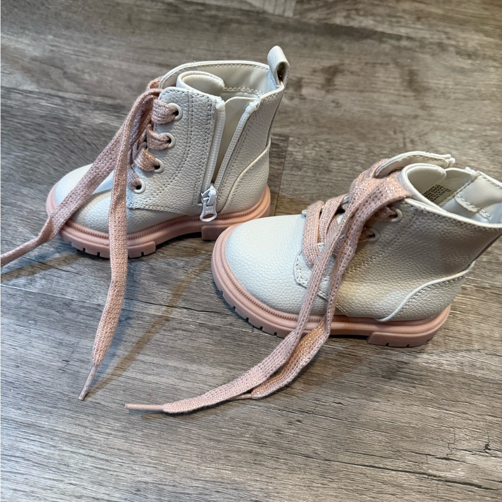 Brand new pink, toddler (size 5) Cat & Jack boots